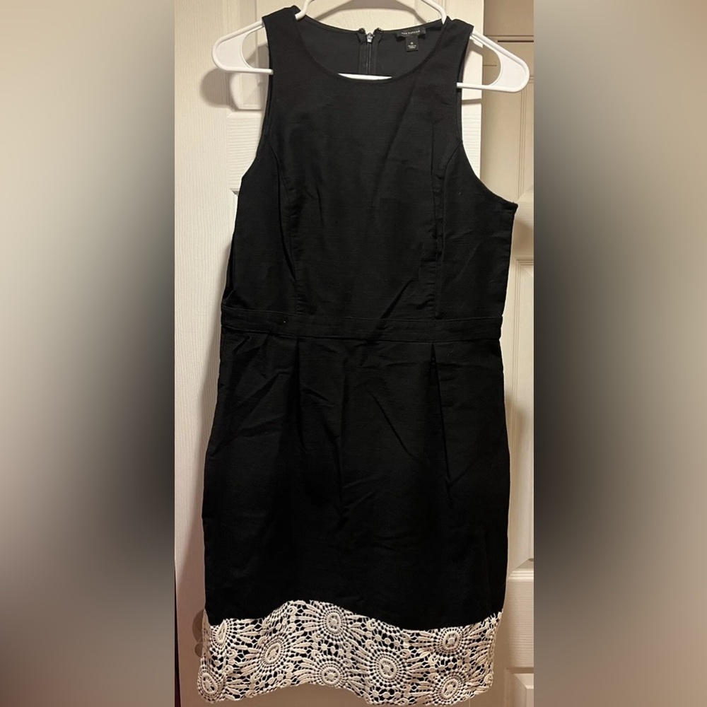 Ann Taylor Black and White Dress Floral Trim Size 8